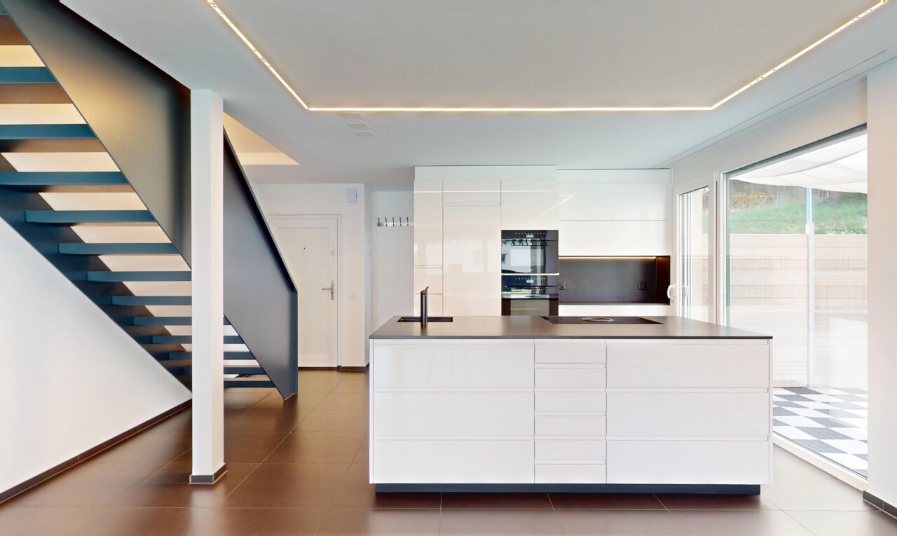 Moderne und renovierte Maisonette-Wohnung mit Gartensitzplatz - 3