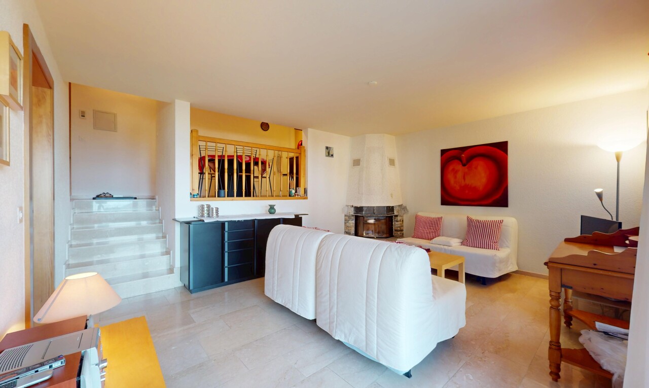 2,5-Zimmer-Gartenwohnung mit Hallenbad - 1