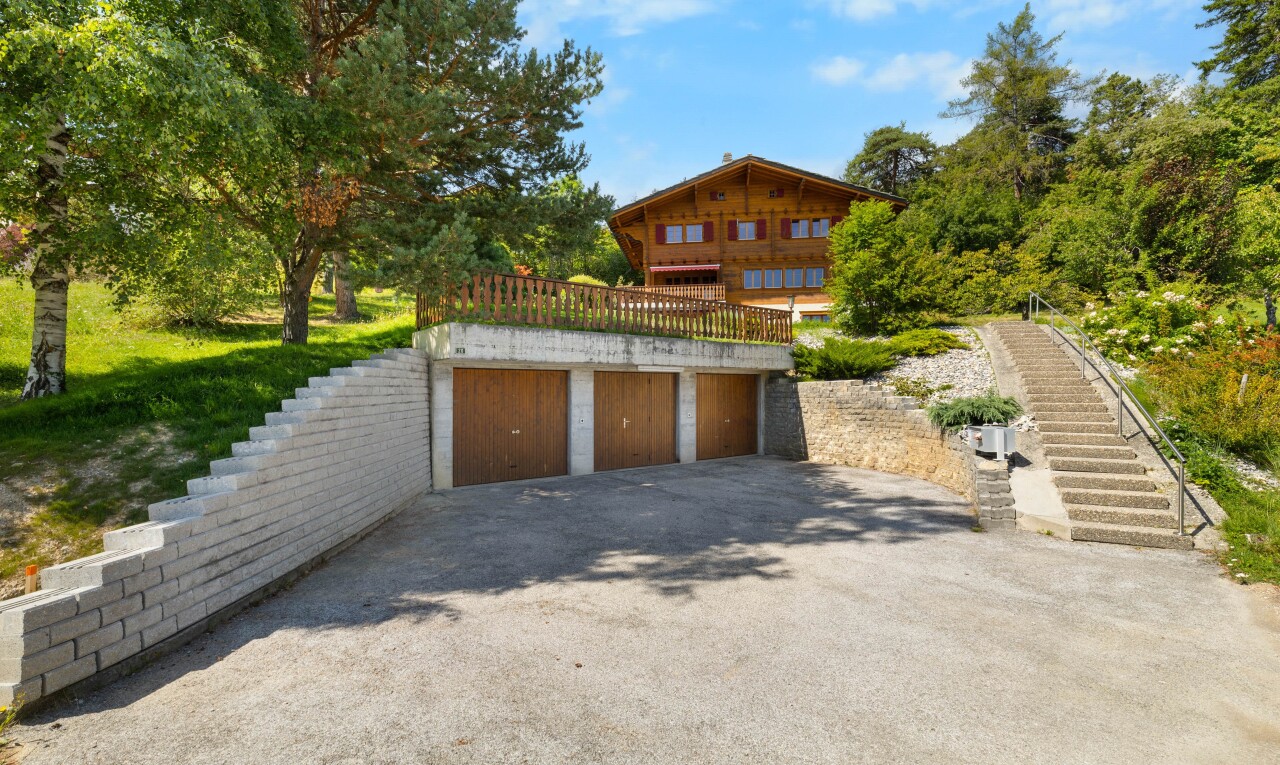 Prestigiöses Chalet in Crans-Montana mit Einliegerwohnung - 2