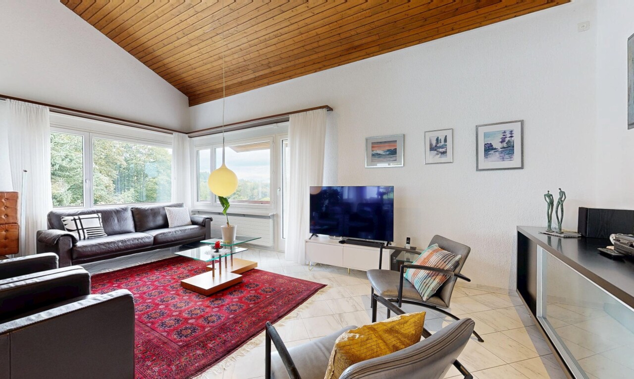 Wohnen am Waldrand mit Hallenbad, Wintergarten und Weitsicht - 2
