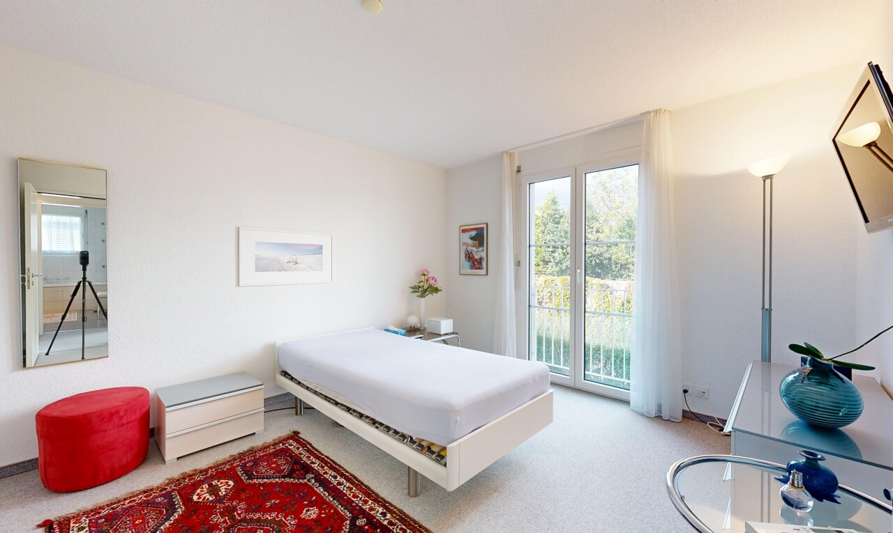 Grosszügige und helle Wohnung an top Lage - 7