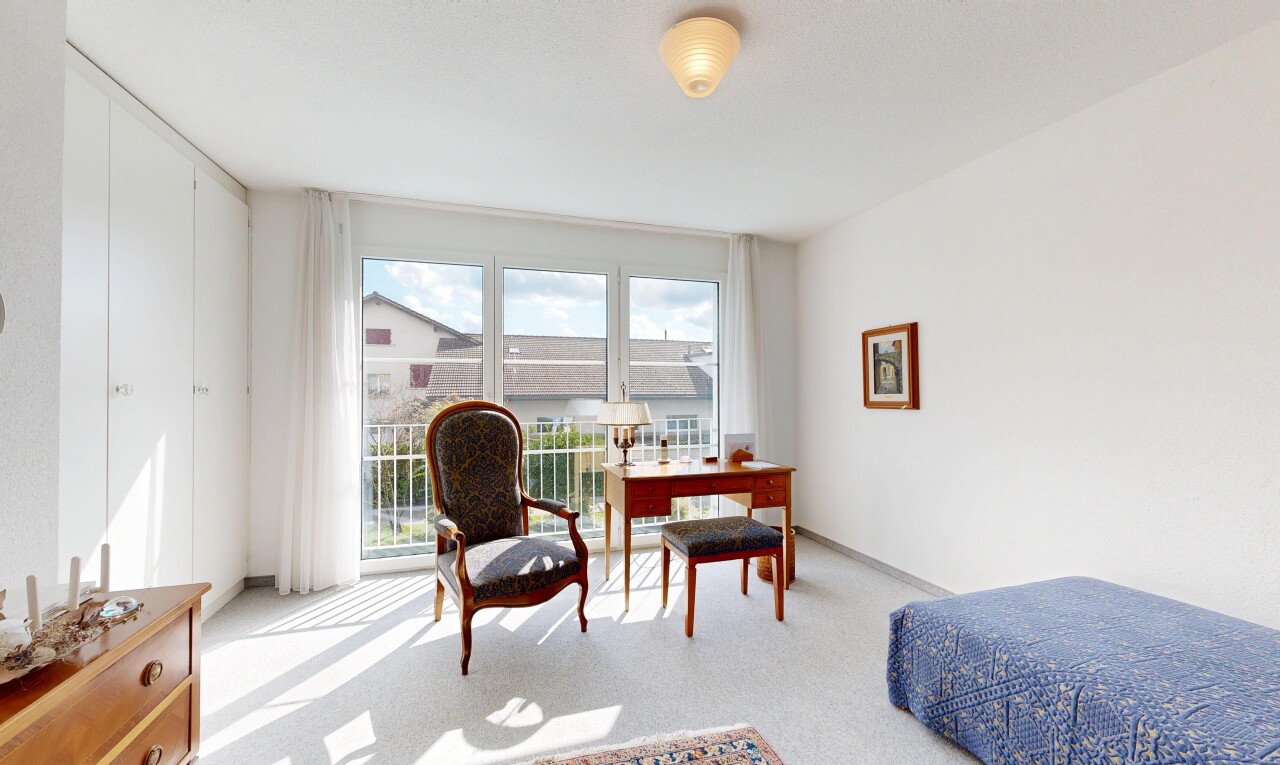 Grosszügige und helle Wohnung an top Lage - 8