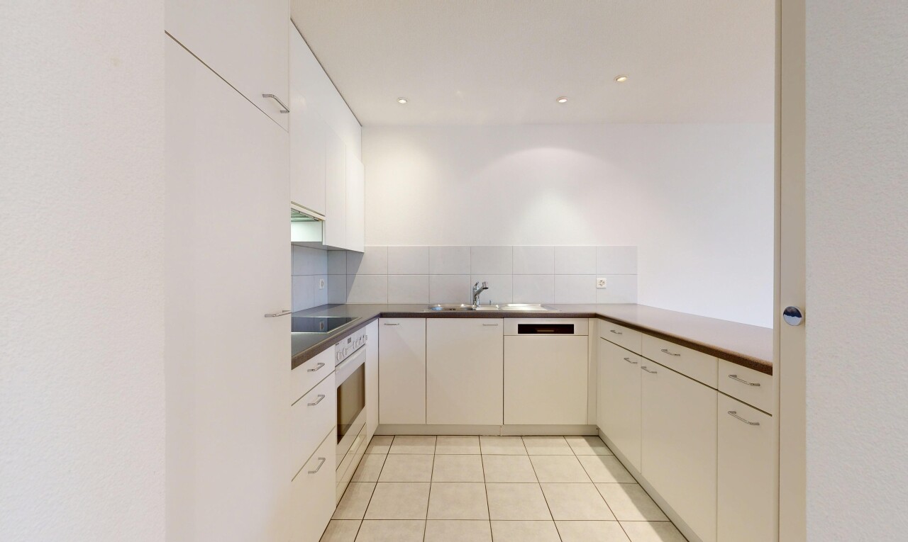Helle 3.5 Zimmer-Wohnung mit Balkon und Tiefgarage in Lupfig AG - 4