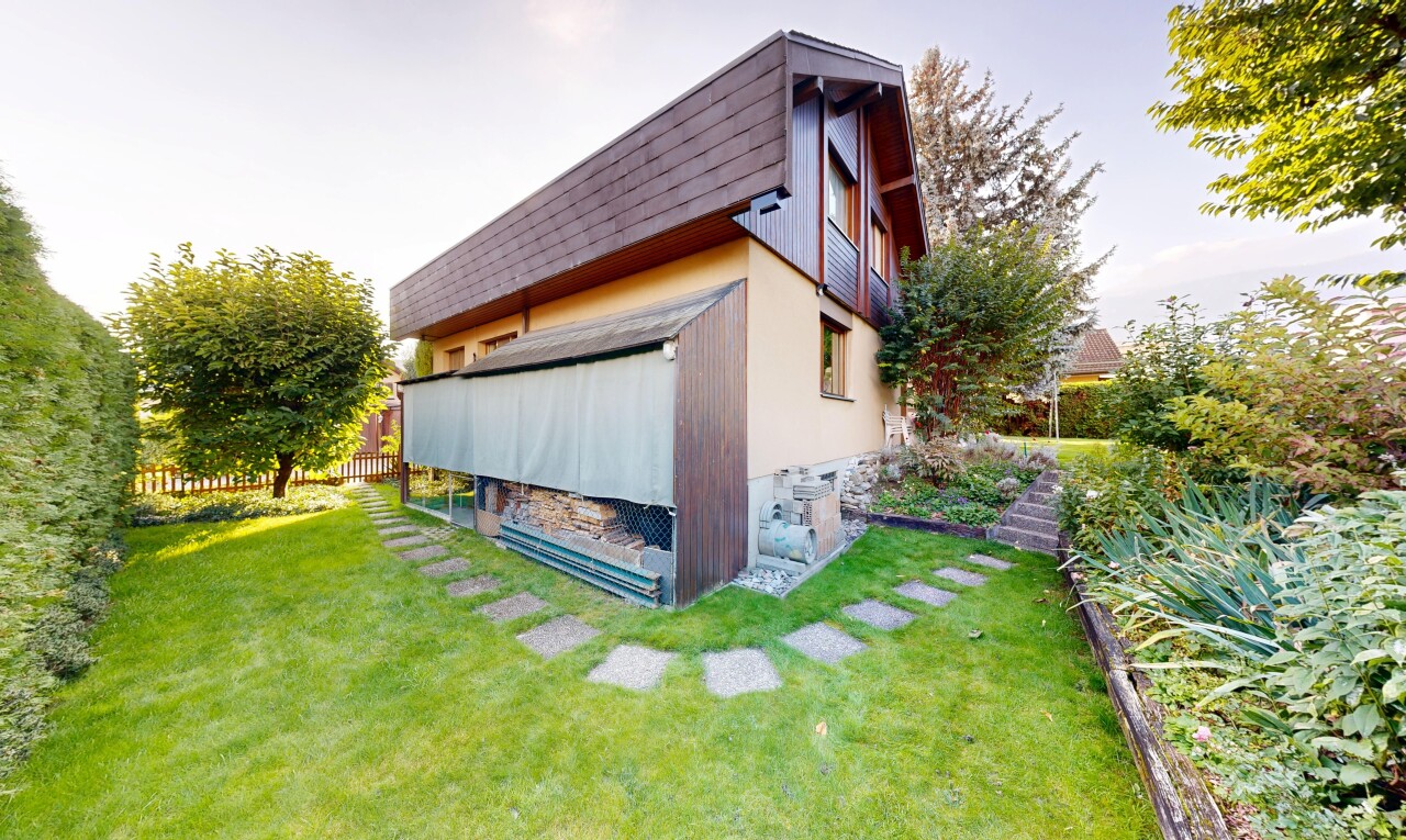 Helles Familienhaus mit Garten - 3