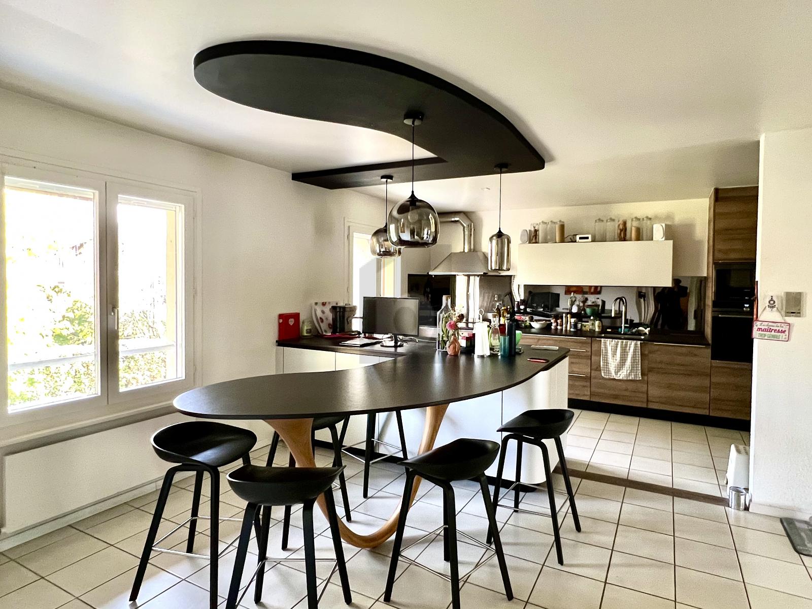 CHARMANTE MAISON POUR TOUTE LA FAMILLE - 2