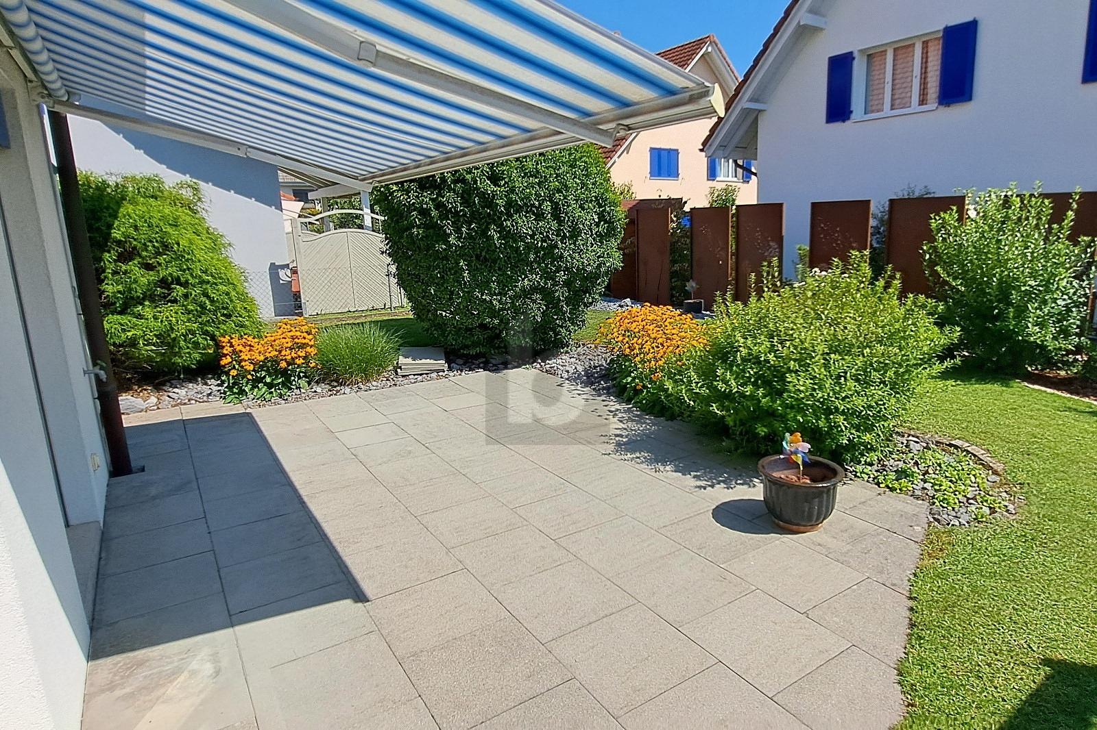 TRAUMHAFTER GARTEN AN RUHIGER,  ZENTRALER LAGE - 1