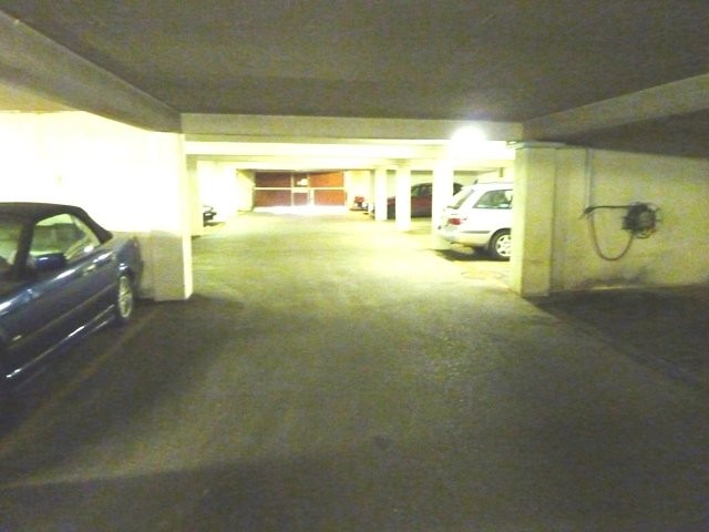 Einstellplätze zu vermieten - 1