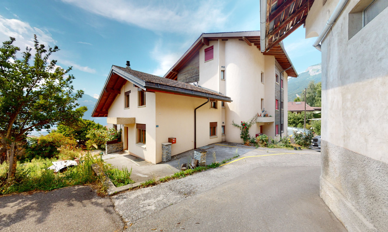 Charmantes Eckreihenhaus mit atemberaubendem Bergblick - 11