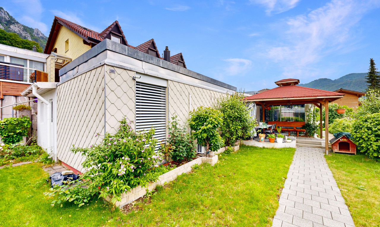 Idyllisches Einfamilienhaus mit Wintergarten und Panoramablick - 0