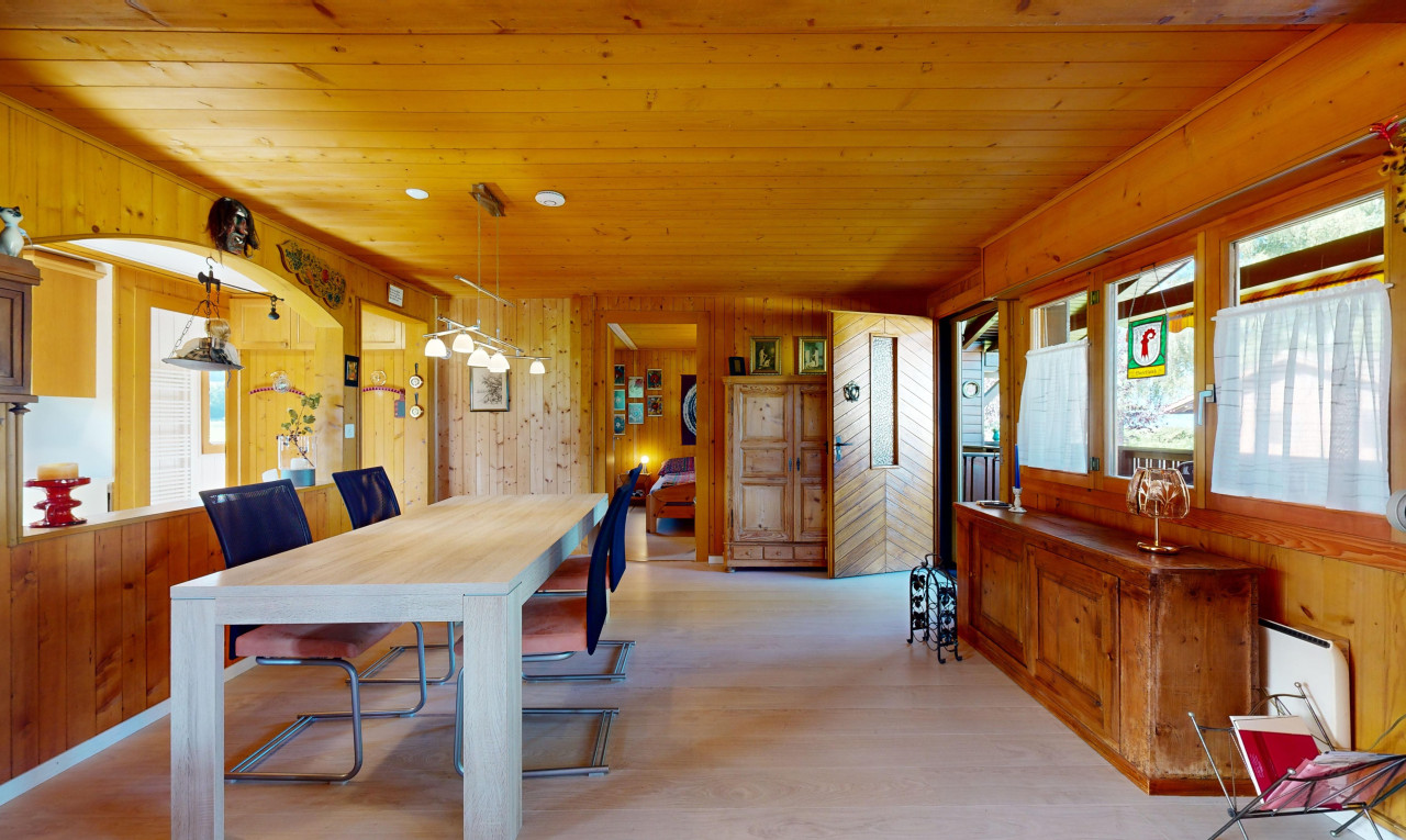 Charmantes 2.5-Zimmer Chalet mit Seeblick - 3