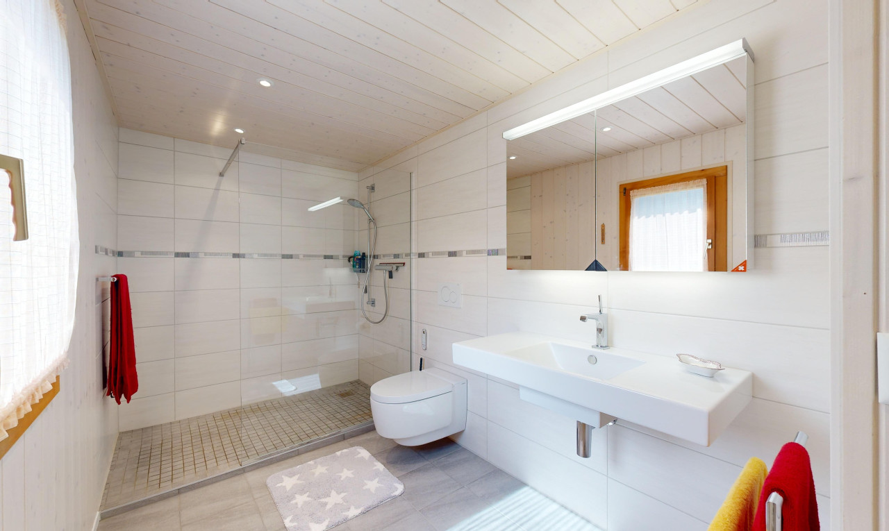 Charmantes 2.5-Zimmer Chalet mit Seeblick - 10