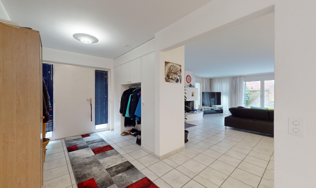 Grosszügige 6.5-Zimmer-Doppelhaushälfte - 3