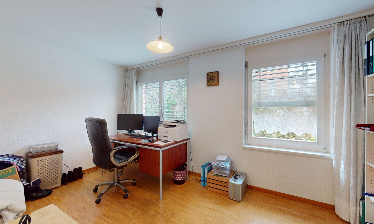 Grosszügige 6.5-Zimmer-Doppelhaushälfte - 8