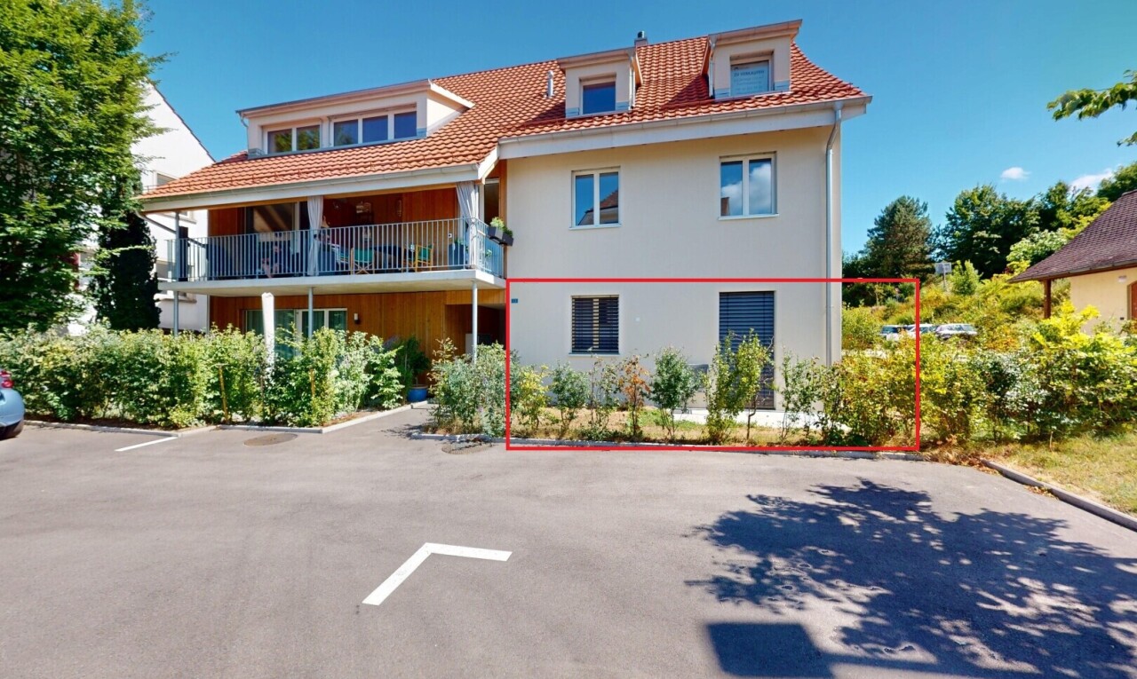 Neuwertige 3.5-Zimmer-Gartenwohnung an idyllischer Wohnlage - 0