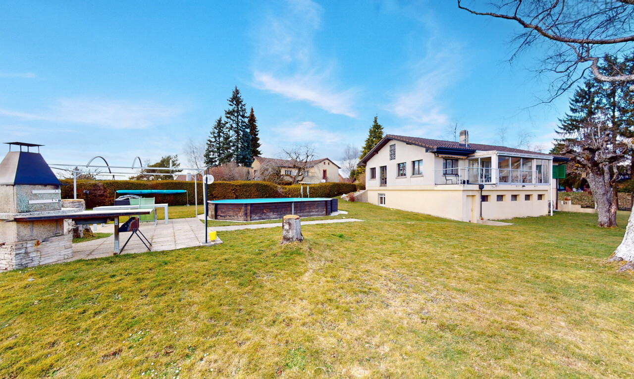 A PRIVILEGED LIVING ENVIRONMENT IN FROIDEVILLE – IDEAL FOR YOUR FAMILY - 1