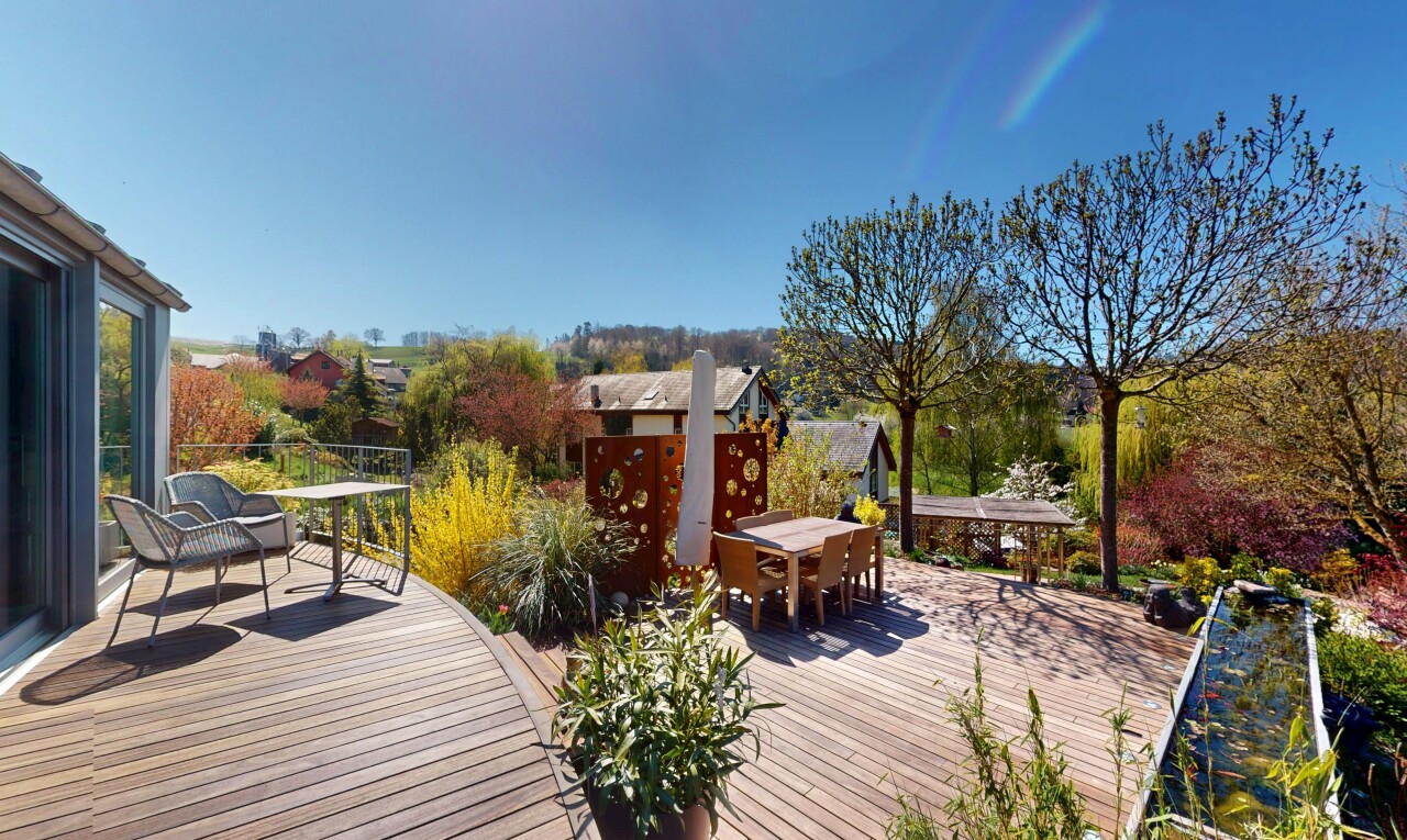 House with an additional independent apartment in a green setting - 10