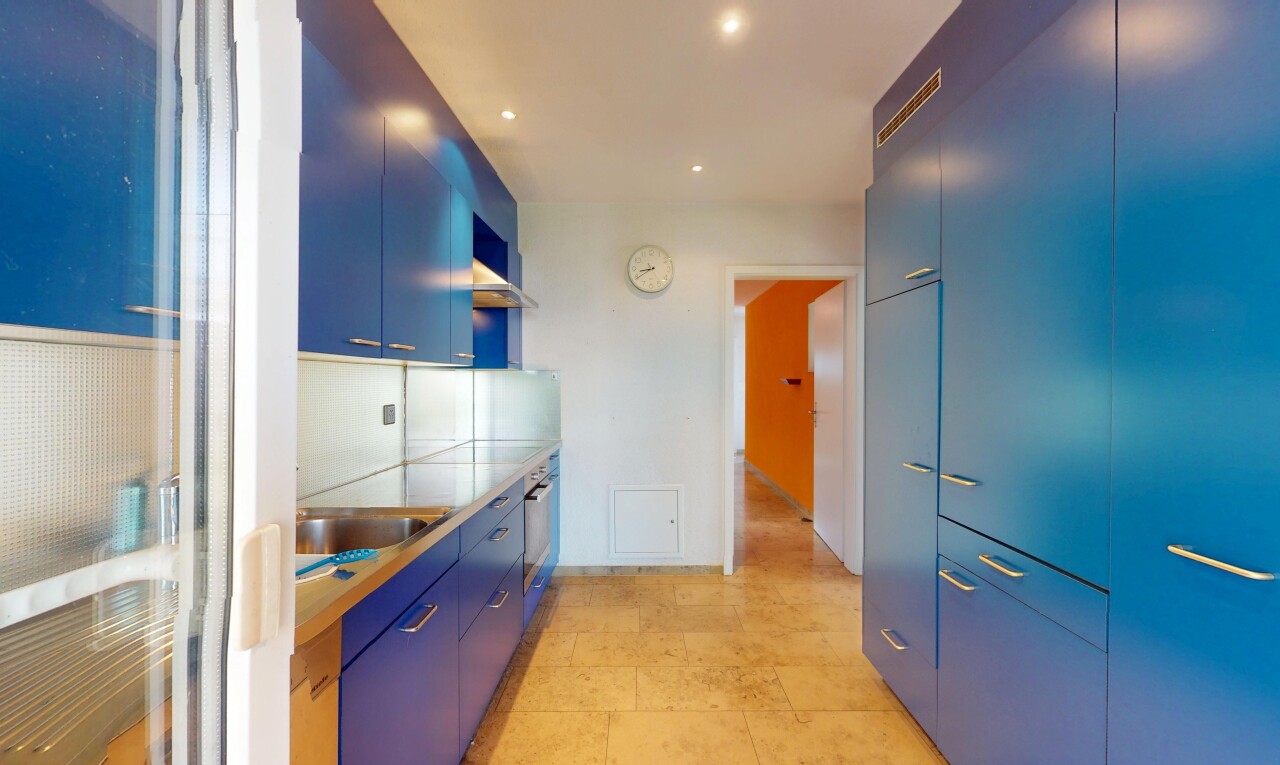 Single-Family Home in a Quiet Location with Ample Space and Potential - 4