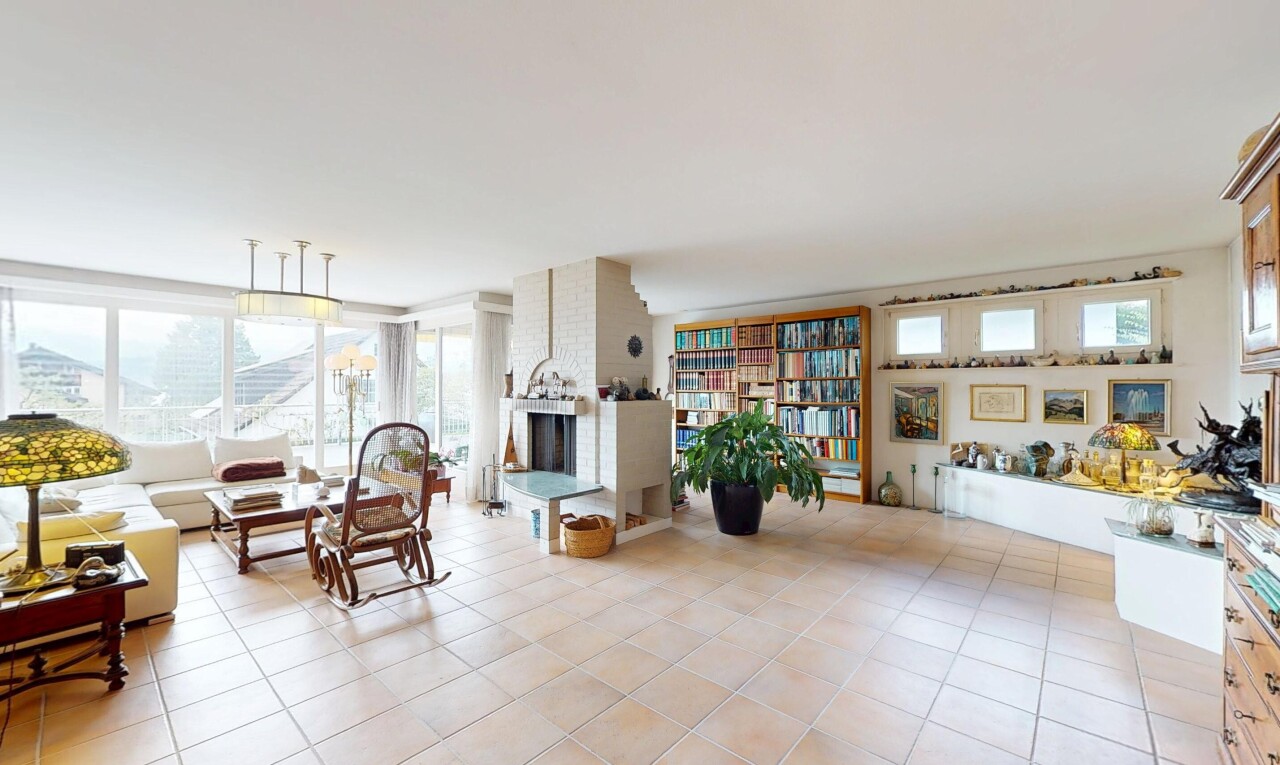 Einfamilienhaus mit Einliegerwohnung in Männedorf - 2