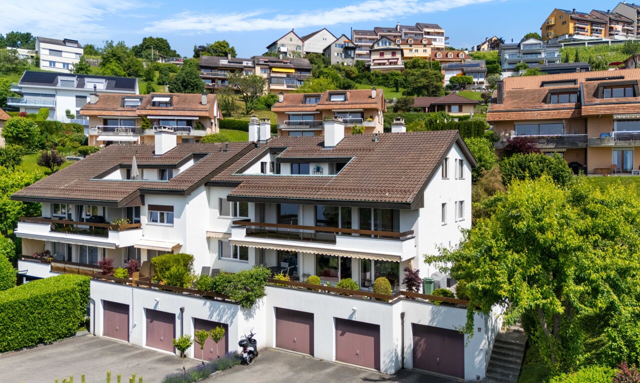 BEEINDRUCKENDE AUSSICHT, GROSSZÜGIGER GRUNDRISS UND HOCHWERTIGES WOHNU - 9