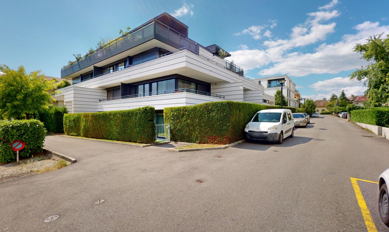 High-end apartment with a large 105 m² wraparound terrace - 2