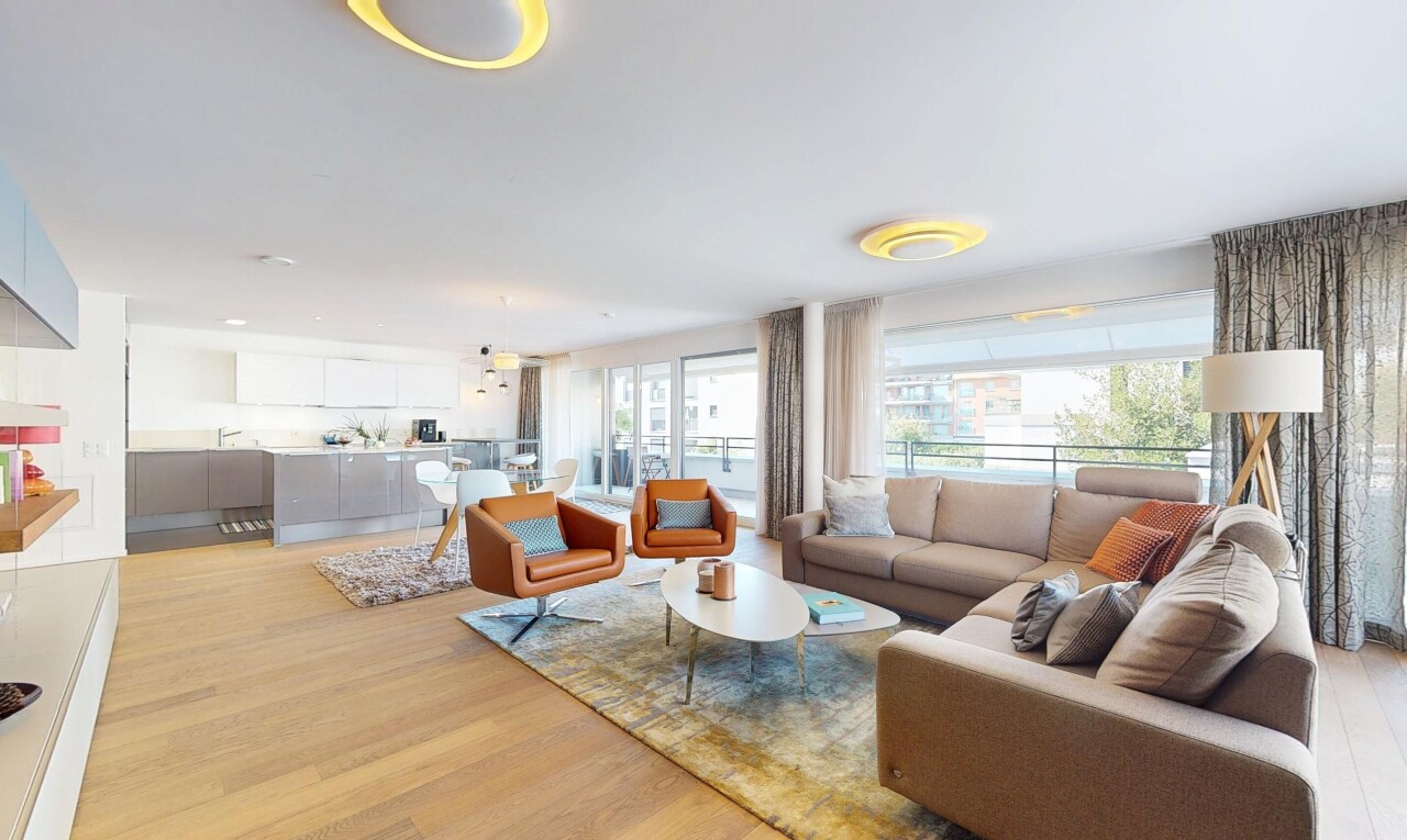 High-end apartment with a large 105 m² wraparound terrace - 3