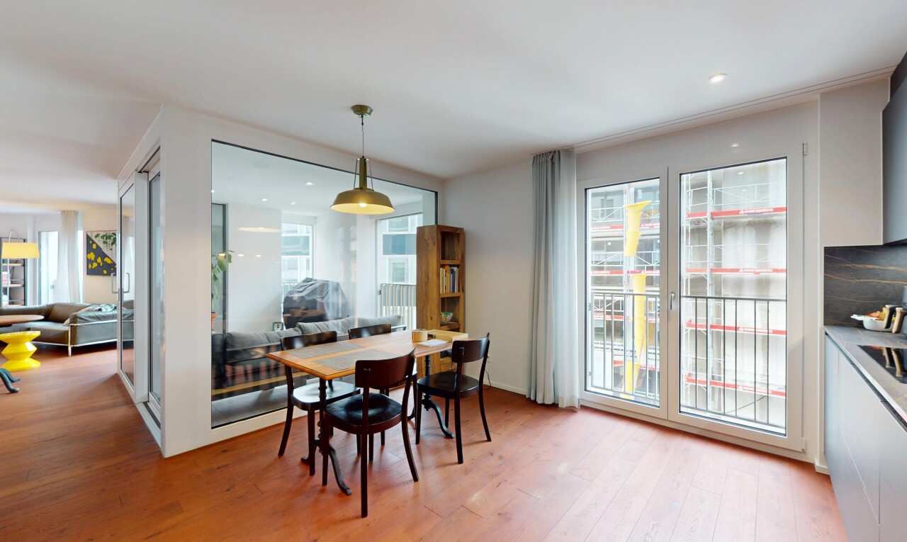 Stilvolle 4.5-Zimmer-Wohnung im Herzen von Oerlikon - 2
