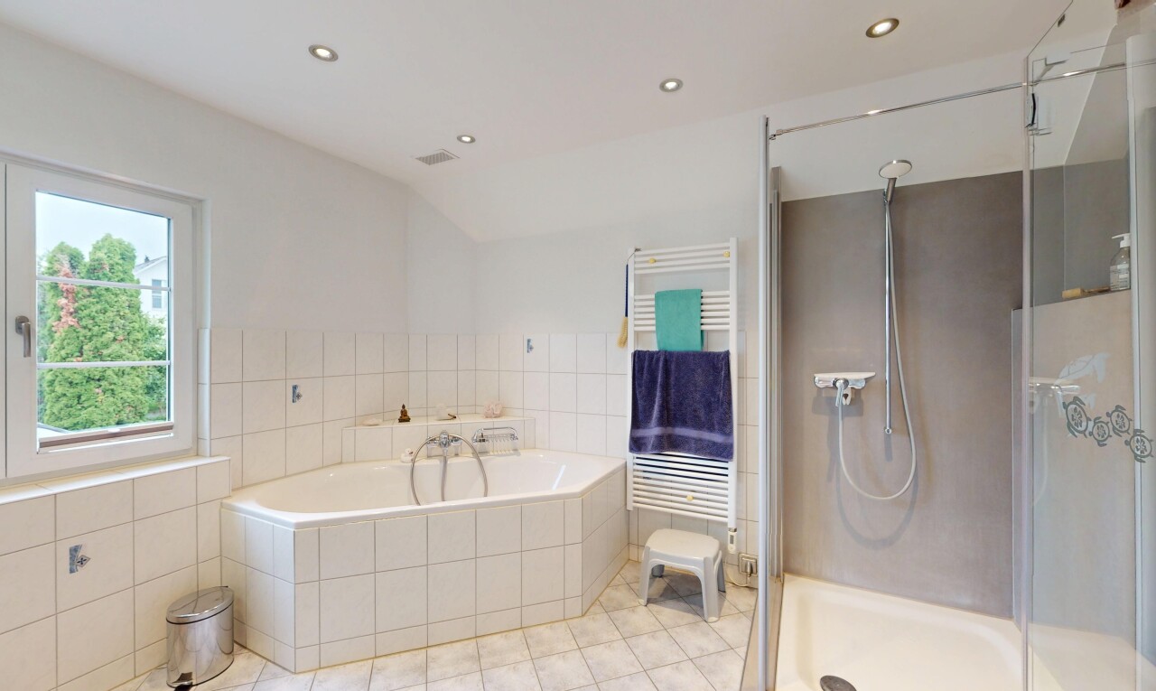 Charmantes 4.5-Zimmer Einfamilienhaus mit angebauter Einliegerwohnung - 8