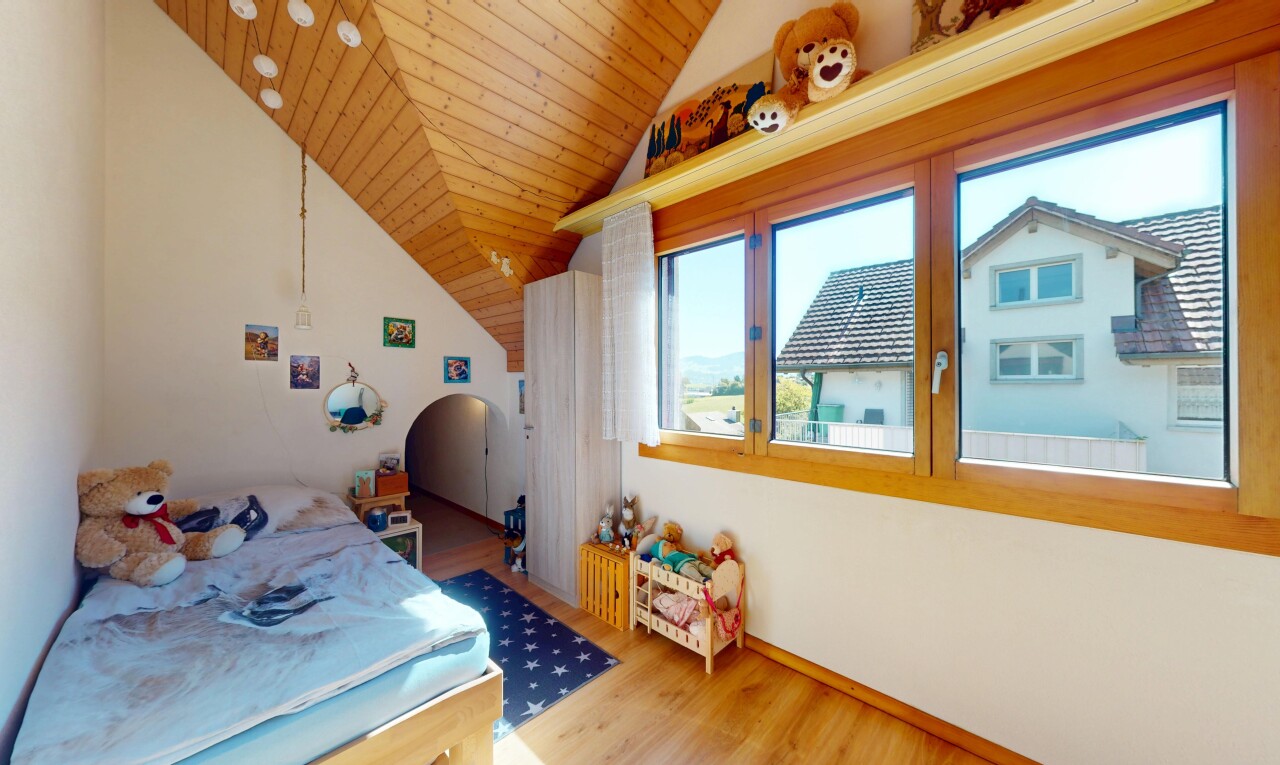 Freistehendes Einfamilienhaus mit viel Platz und Charme - 4