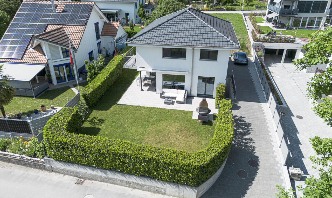 Modernes und familienfreundliches Haus in Meinisberg - 1