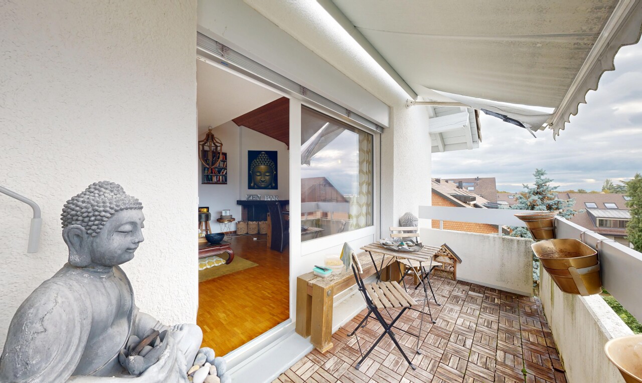 Beautiful investment property with 11 units – all rented. - 7