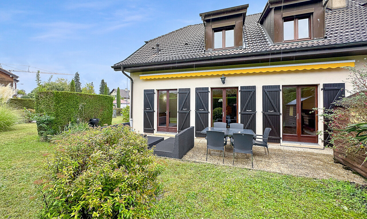 Beautiful semi-detached house with a large garden - 2