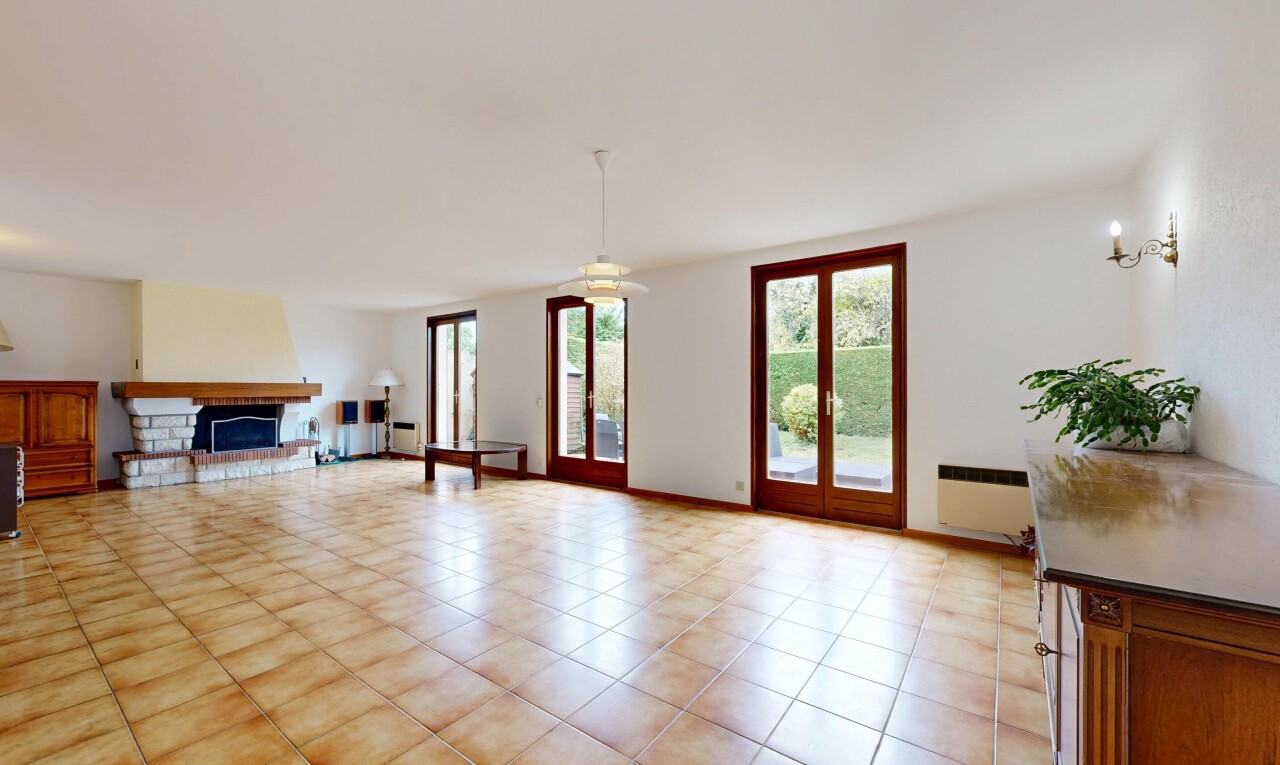 Beautiful semi-detached house with a large garden - 4