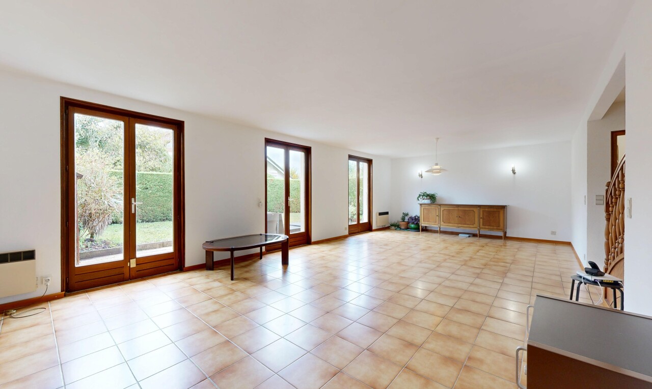 Beautiful semi-detached house with a large garden - 6