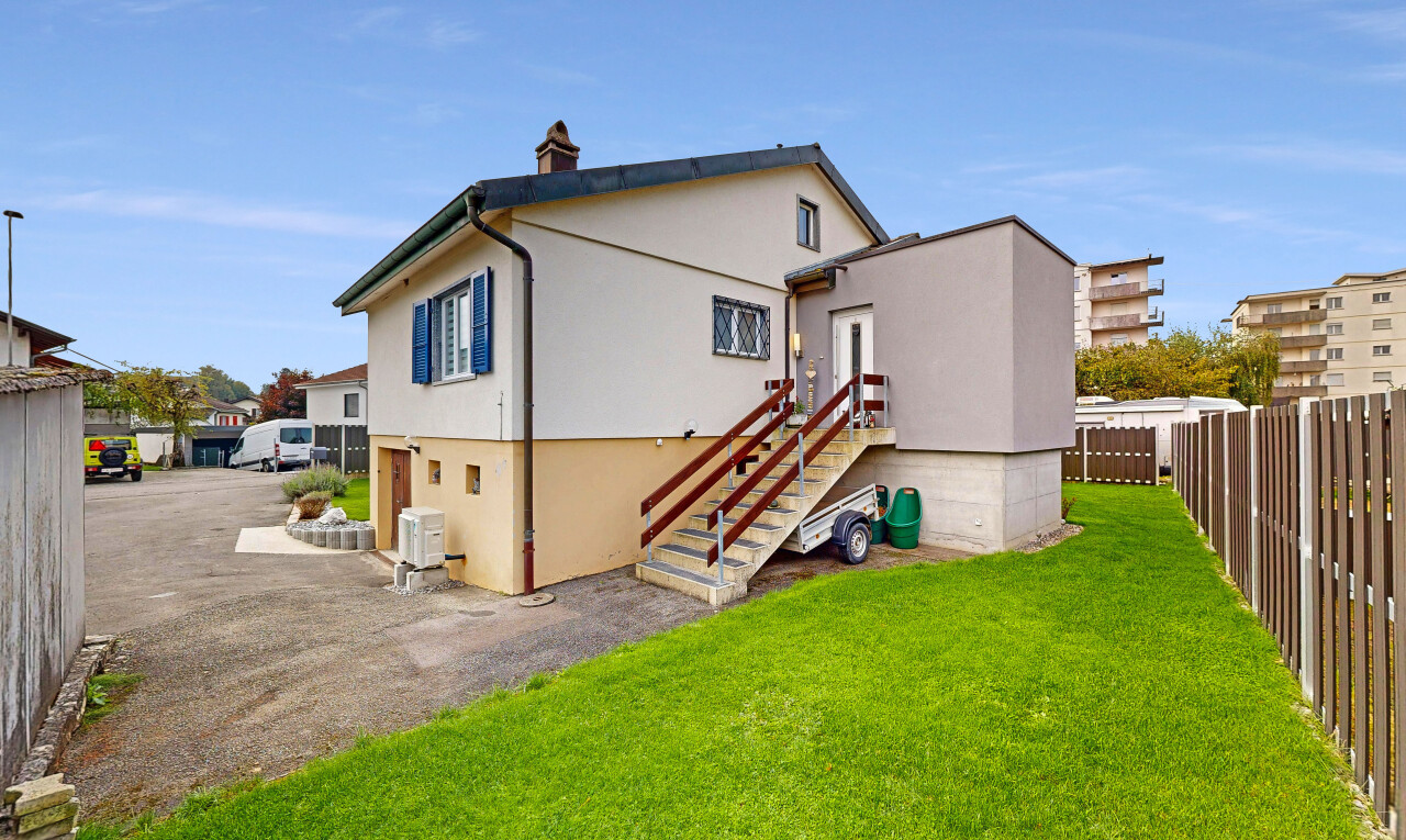 Renoviertes kleines Einfamilienhaus mit Terrasse und Garten - 0