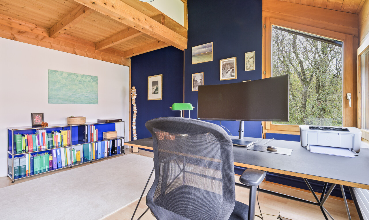 5-Zimmer-Eckhaus mit Schwimmteich, Pergola und Privatsphäre - 9