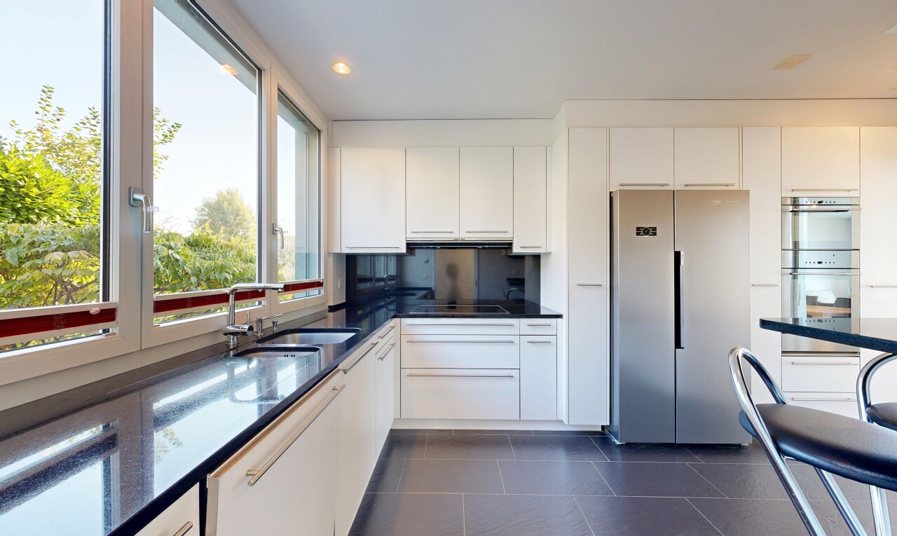 Modern 6.5-room home with sunny garden - 3
