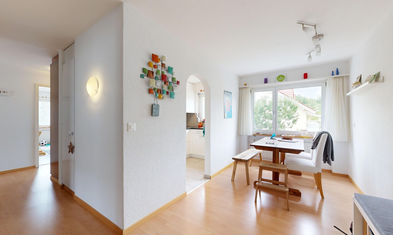 Geräumige 4.5-Zimmer-Wohnung mit separatem Studio - 1