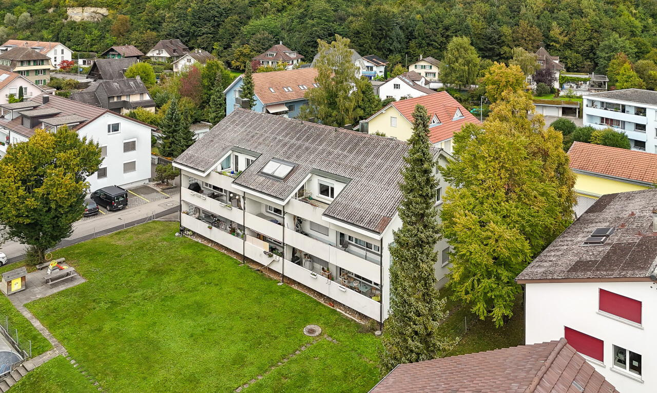 Geräumige 4.5-Zimmer-Wohnung mit separatem Studio - 2
