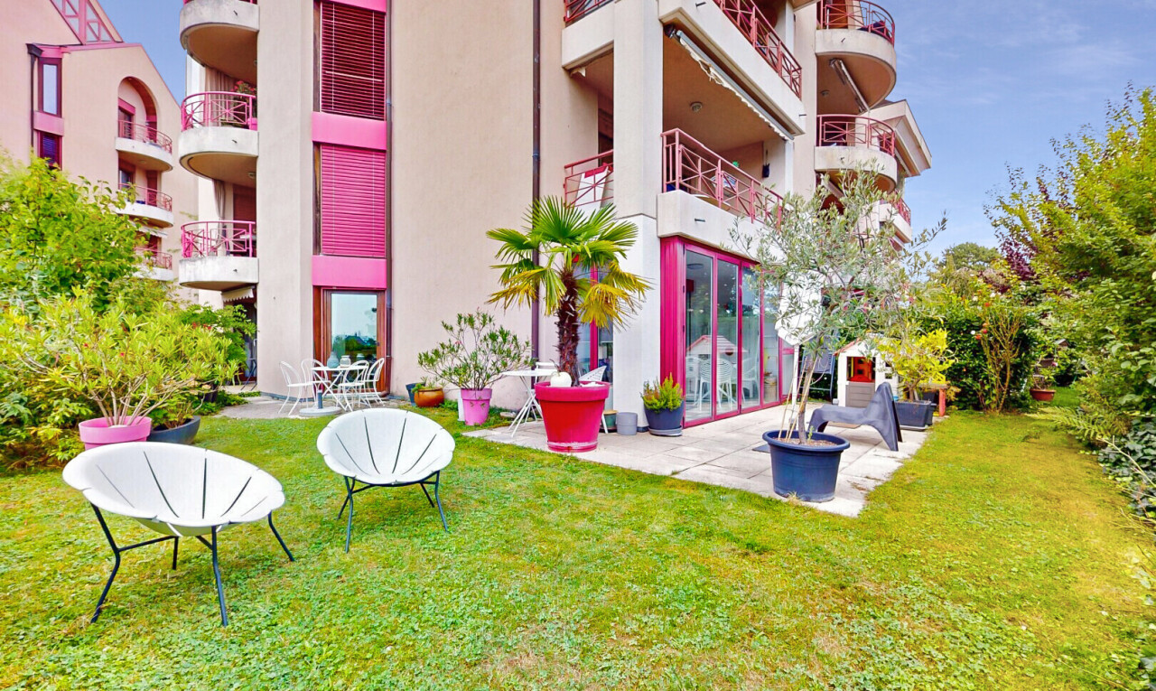 Magnificent 3.5-room flat with garden in a peaceful location in Pully - 1