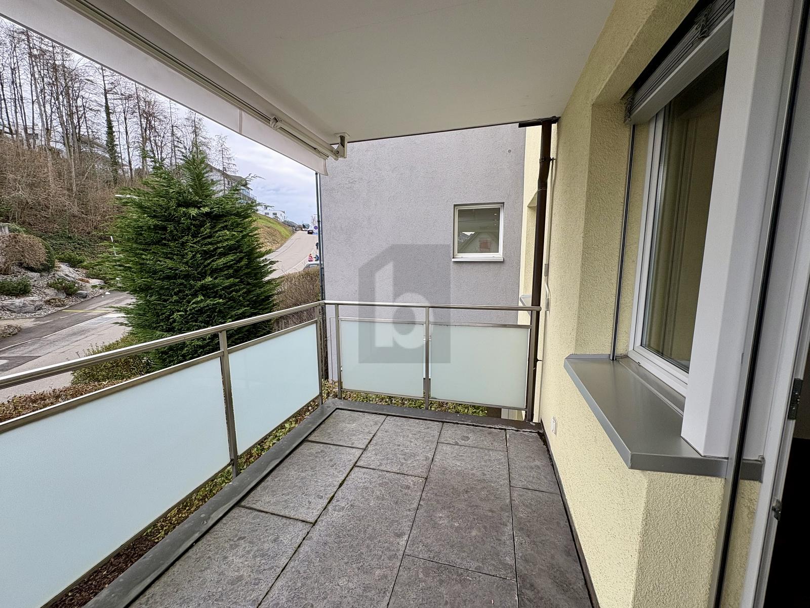 ZENTRALE LAGE MIT WUNDERBARER AUSSICHT - 1