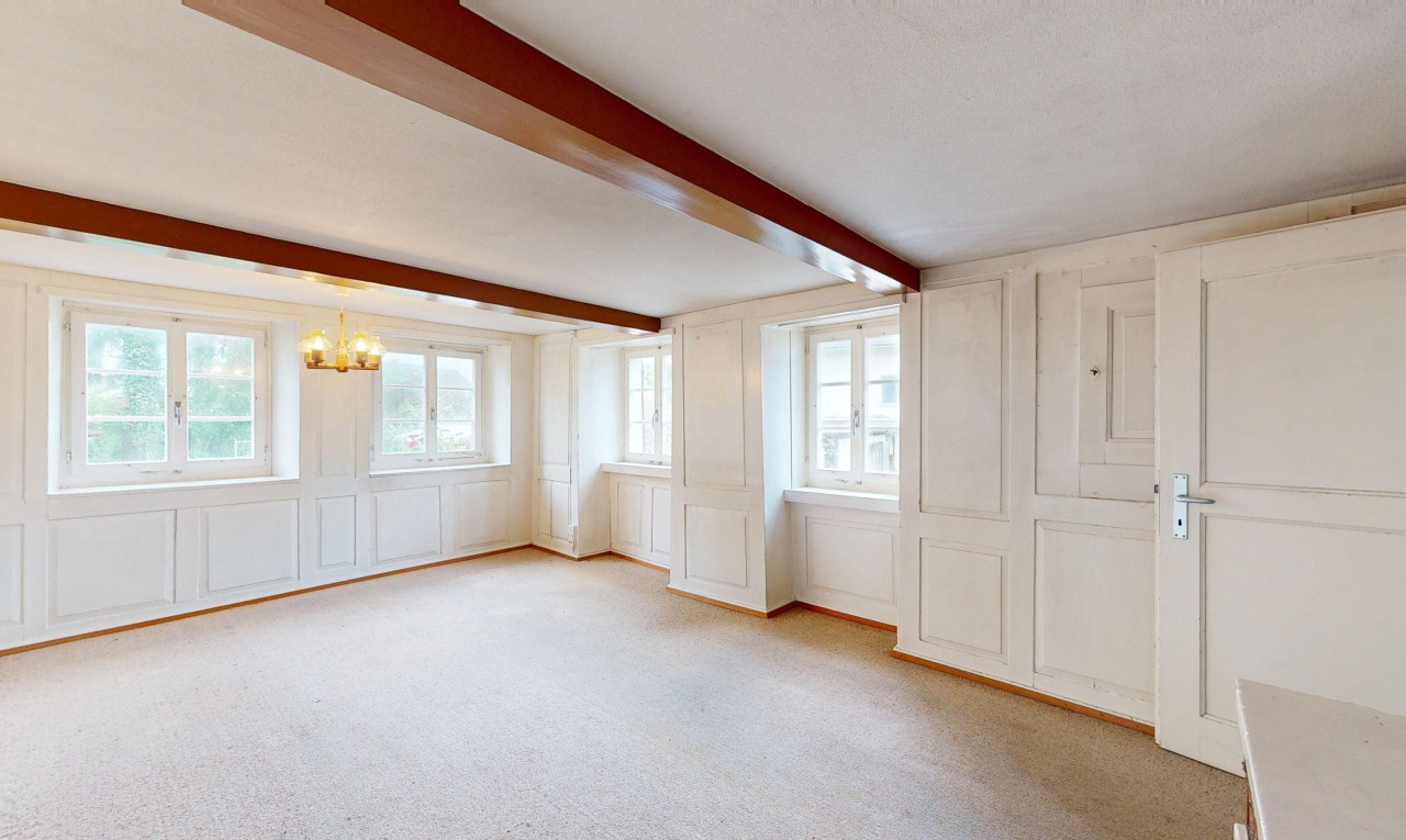 Renovationsbedürtiges 4-Zimmer Reiheneckhaus - 1