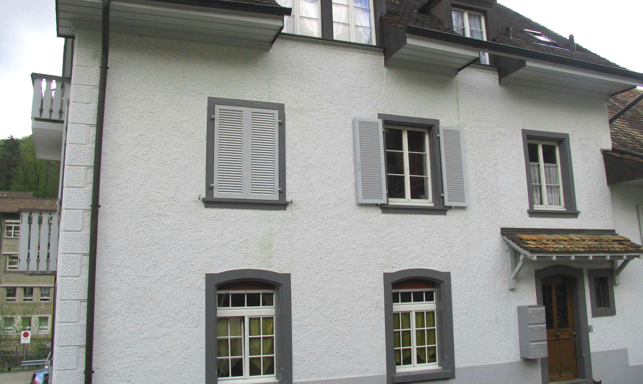 Vollvermietetes Mehrfamilienhaus mit Garage und Aussenparkplätzen - 2