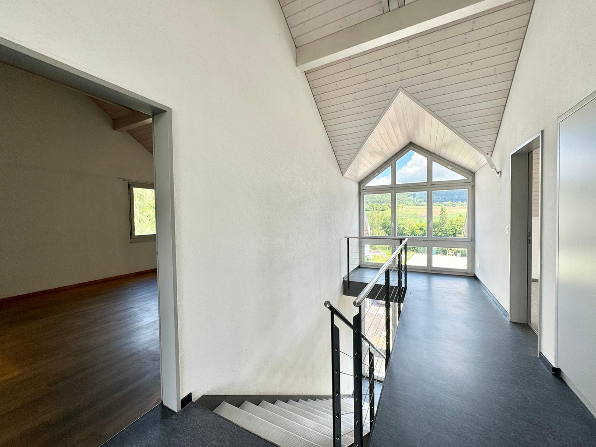 8.5 room detached house on the Rhine - 1