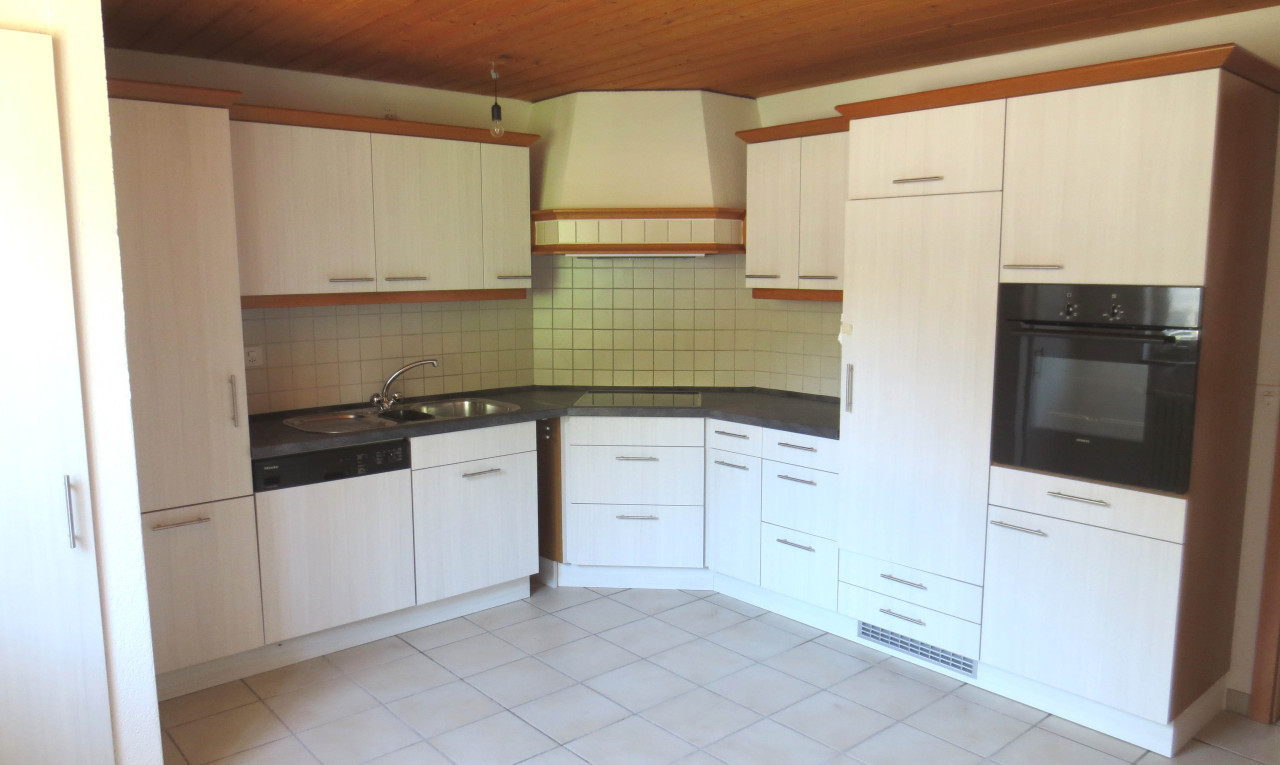 Vollvermietetes Mehrfamilienhaus mit Garage und Aussenparkplätzen - 7
