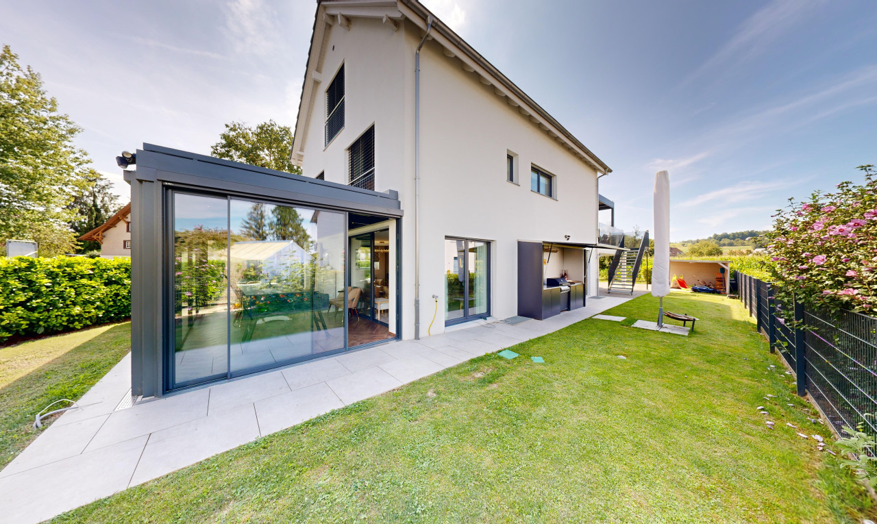 Wunderschönes Einfamilienhaus mit viel Charakter auf 300m2 Wohnfläche - 1