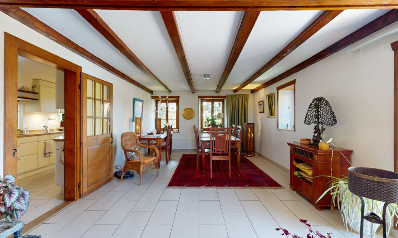 Aussergewöhnliche 5.5-Zimmer-Maisonette in naturnaher Umgebung - 1