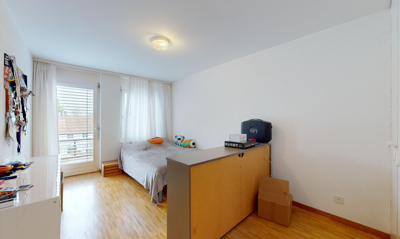 Grosszügige 6.5-Zimmer-Doppelhaushälfte - 9