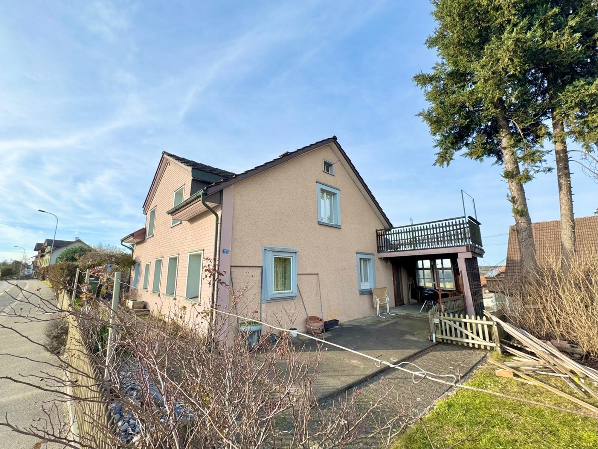 Great potential - two-family house with building plot - 3