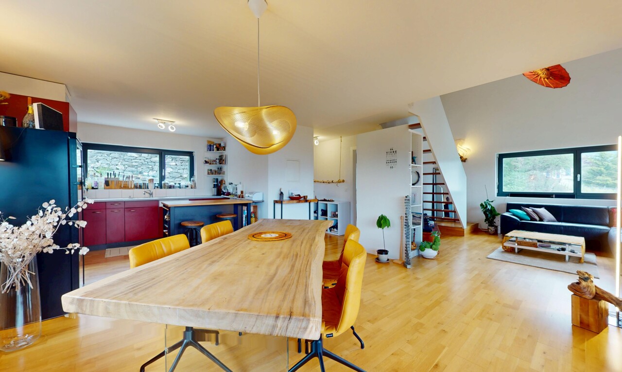 Schönes Einfamilienhaus mit Einliegerwohnung 2½ - 2