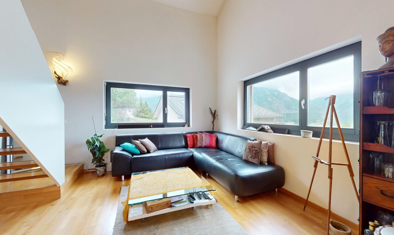 Schönes Einfamilienhaus mit Einliegerwohnung 2½ - 4